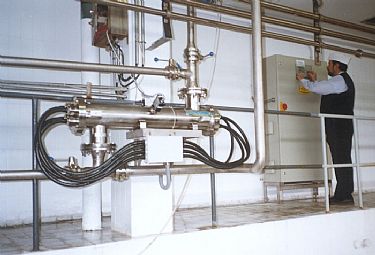 Tiệt trùng nước cho sản xuất rượu bia – Phương pháp dùng đèn UV diệt khuẩn